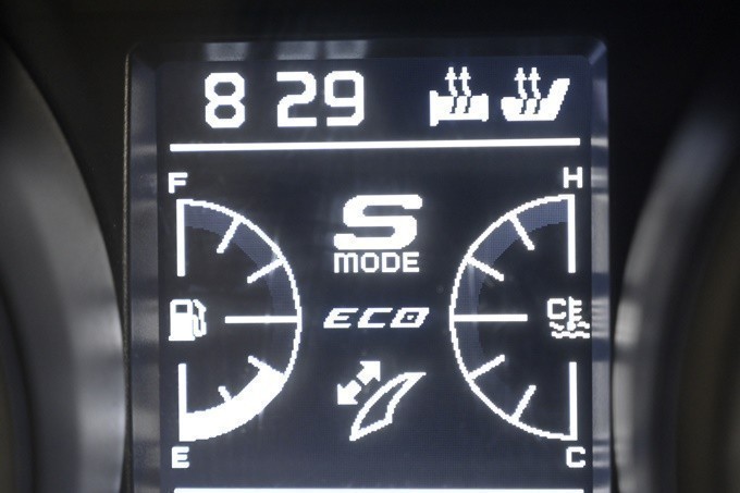 TMAX560_28.jpg