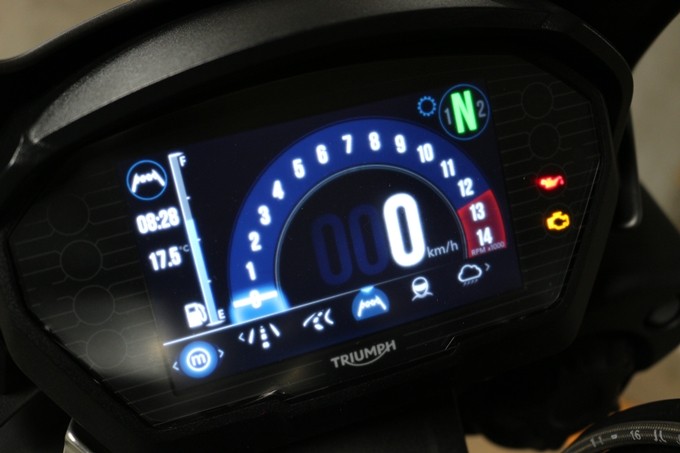 バイクの電子制御ってぶっちゃけどうなのよ 気になる機能や仕組みを解説します ウェビックスタッフの勝手に語りたい バイクの電子制御ってぶっちゃけどうなのよ 気になる機能や仕組みを解説します ウェビックスタッフの勝手に語りたい