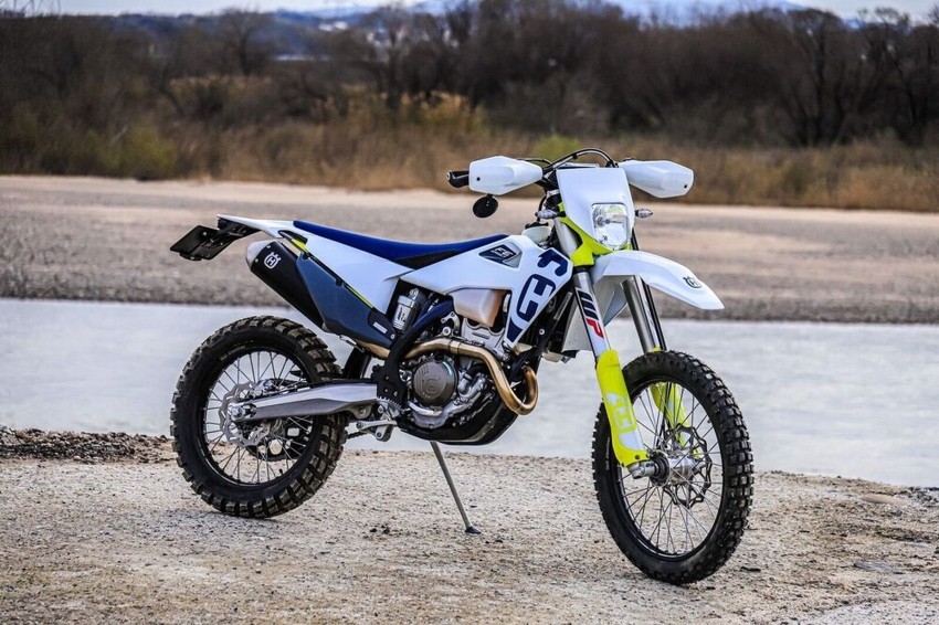 Fe250 レビュー Husqvarna Fe250 オフロードの楽しさを教えてくれたバイク ウェビックユーザーの 愛車を語ろう