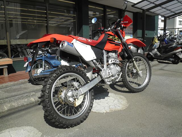 俺が勝手に勧めたい パワフルでしなやか 今でも人気のオフロードバイク ホンダ Xr250