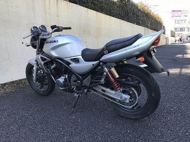 俺が勝手に勧めたい スズキ好きの皆様におくる 直四250ccネイキッド スズキ Gsx250fx